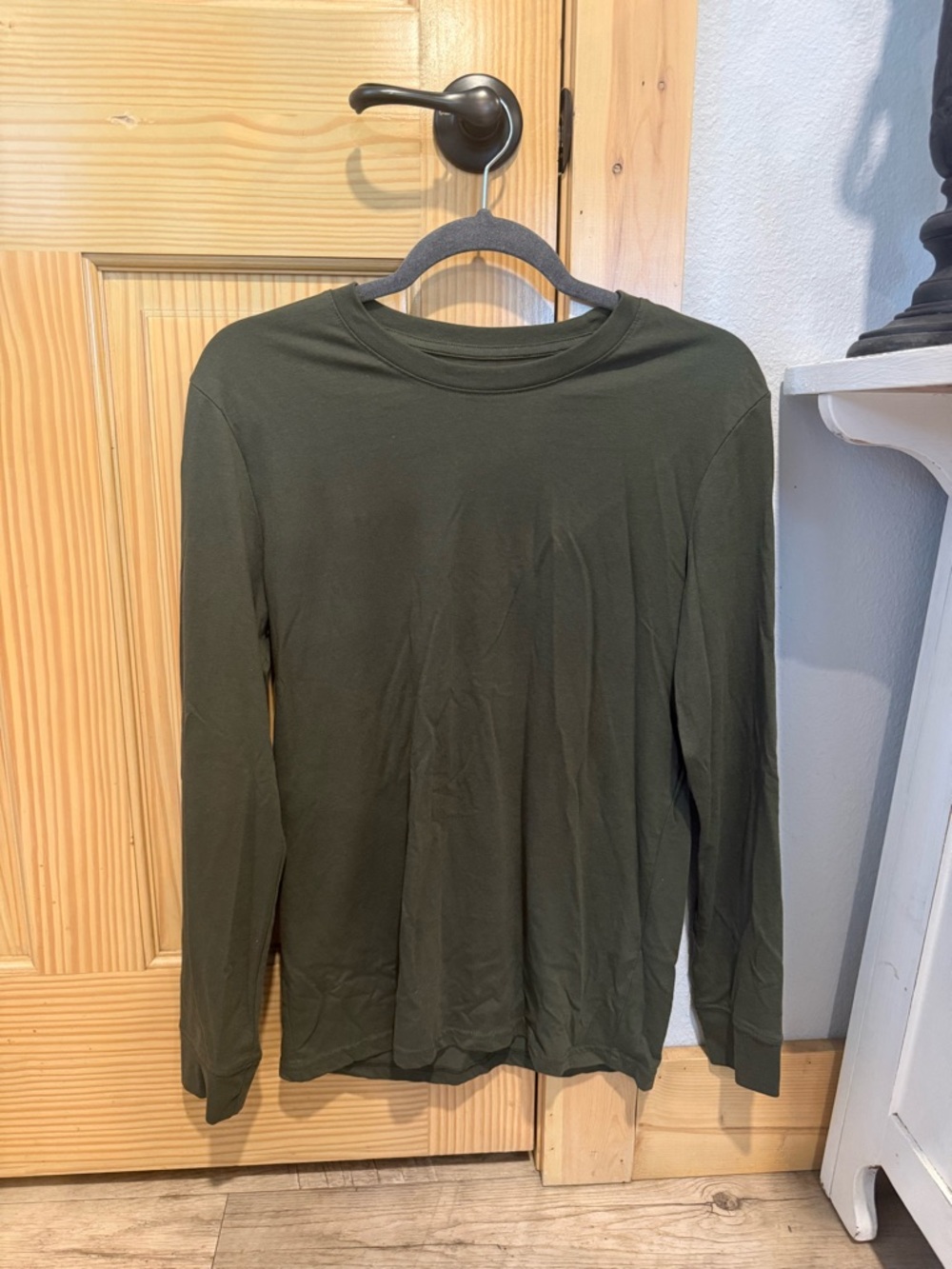 Men’s Small Olive Green Sonoma Long Sleeve (Never Worn!)